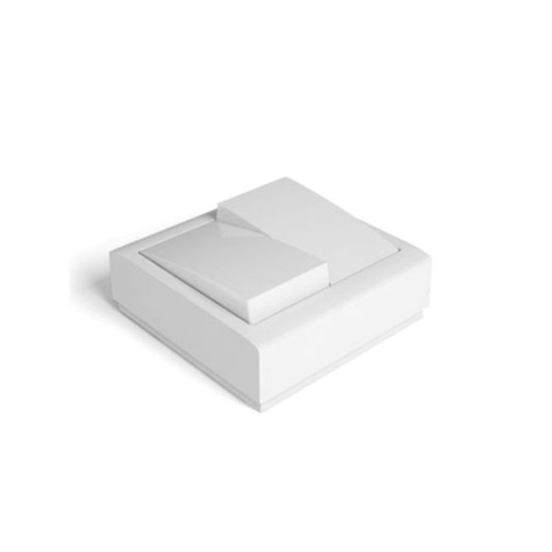 CONMUTADOR DOBLE 72x72x28 10A-250V SUP. ABS BL 8003 FAMAT